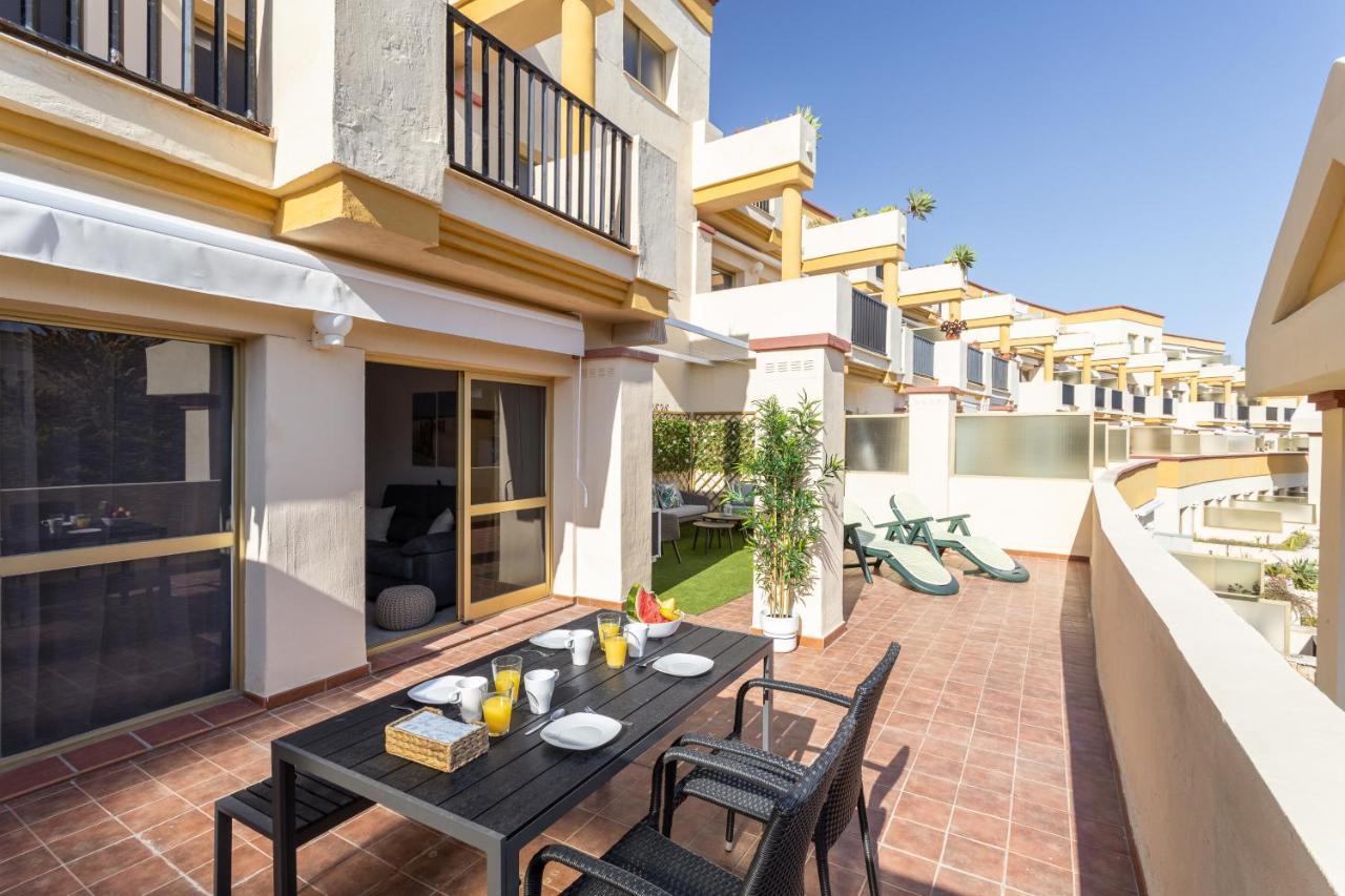 Oleholidays Romana Playa 223 Primera Linea Playa Apartment Marbella Exterior photo